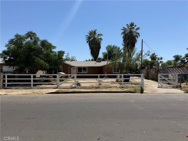 935 Sylvia Drive, Bakersfield, CA 93304