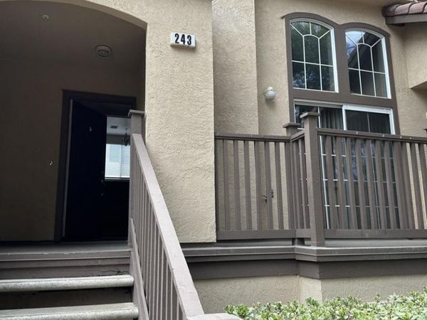 10284 Wateridge Circle, Unit 243, San Diego, CA 92121