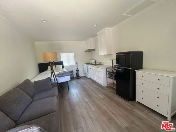 4826 Coolidge Avenue , Unit B, Culver City, CA 90230