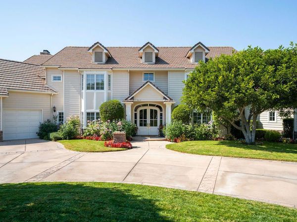 2017 Freeborn Way , Camarillo, CA 93012