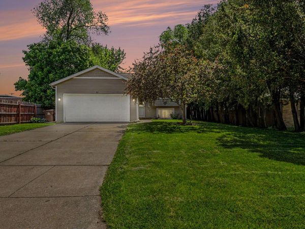 32 W Averill Street, Sparta, MI 49345
