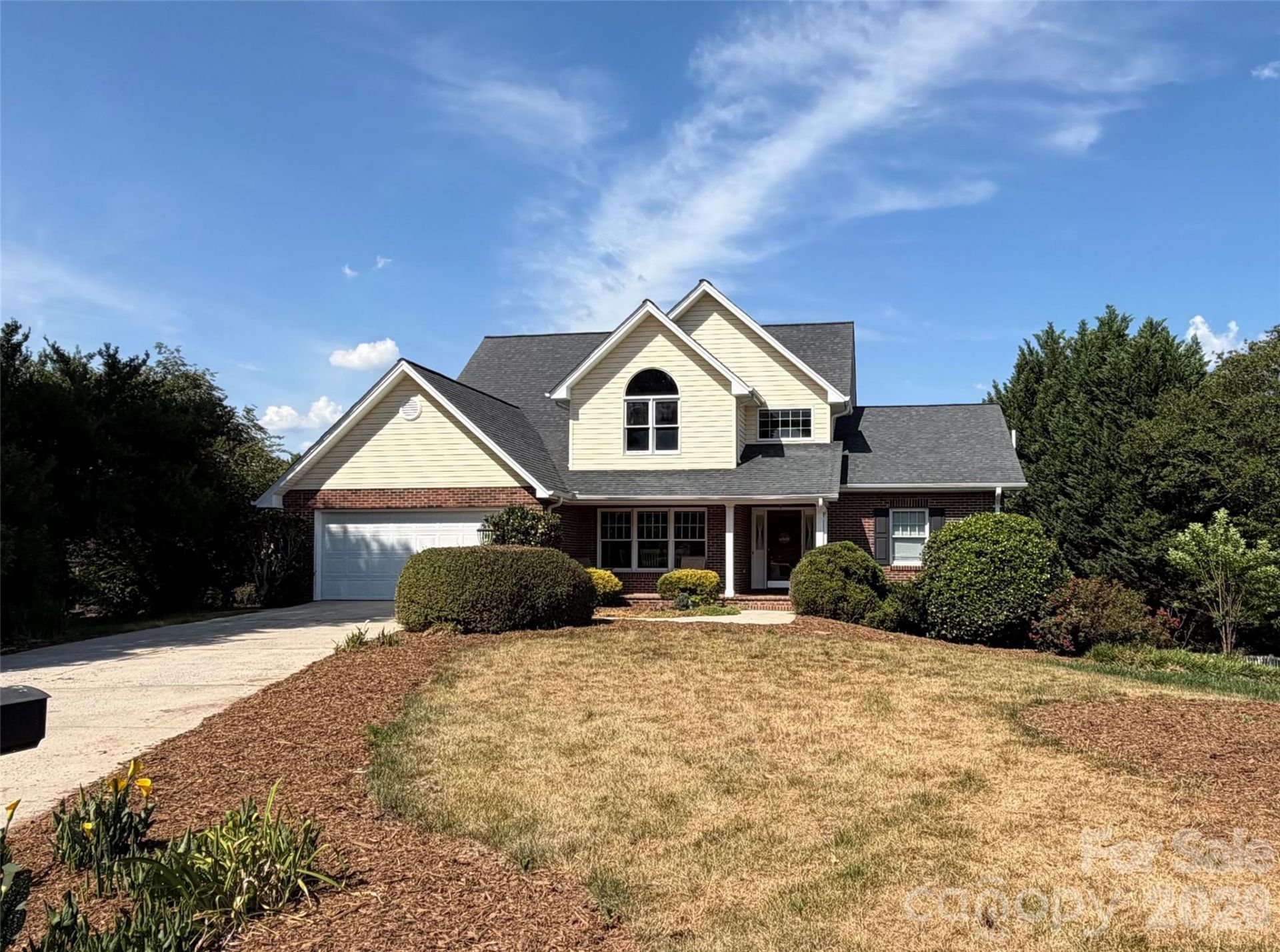 610 40th Avenue Lane Nw, Hickory, NC 28601 Main Photo
