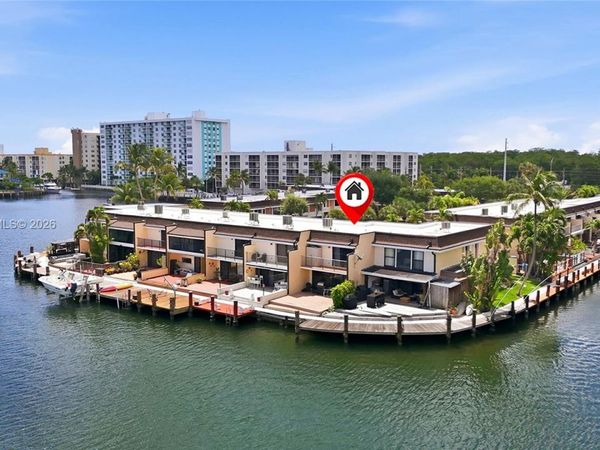 2757 NE 165th Ter , Unit 28, North Miami Beach, FL 33160