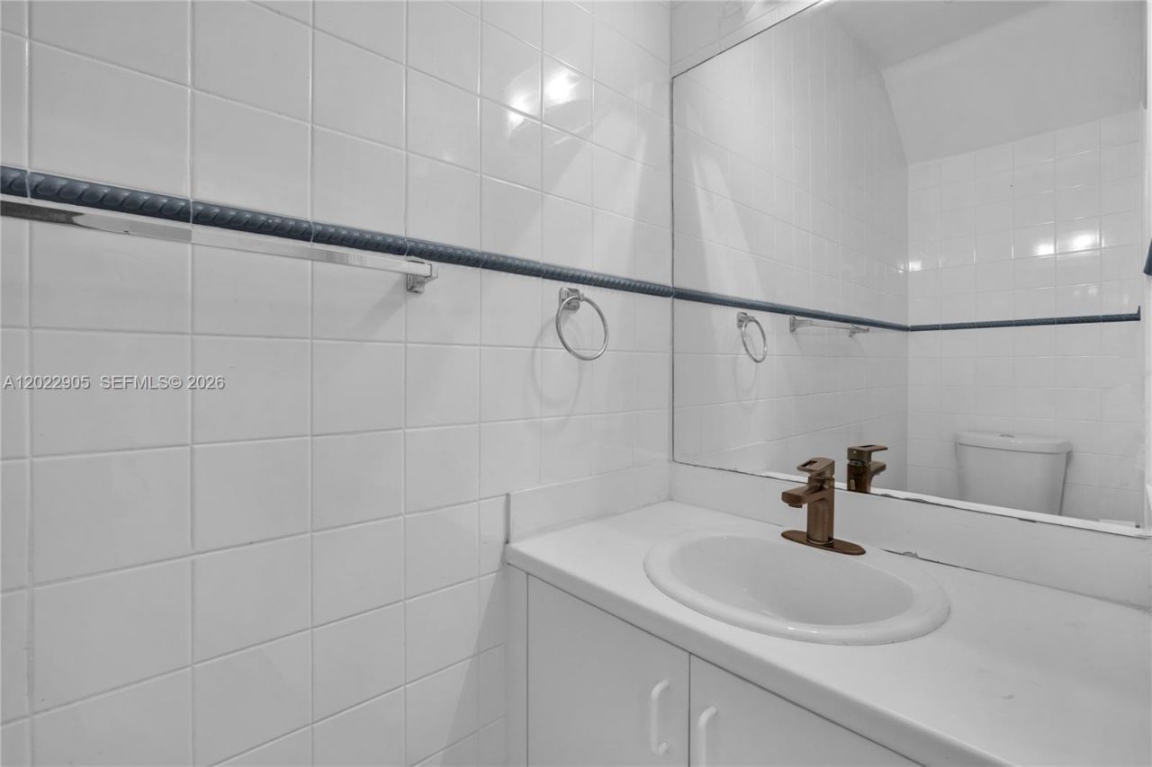 3698 San Simeon Cir , Weston, FL 33331 Photo