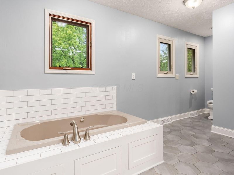 185 Mainsail Drive, Westerville, OH 43081 Photo 34