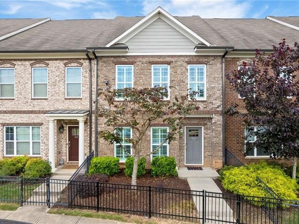 916 Westmoreland Circle NW, Atlanta, GA 30318