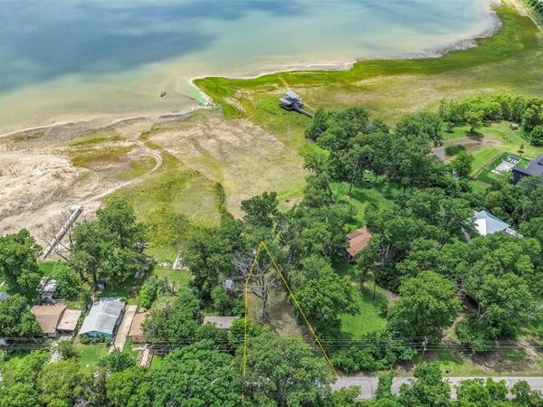 2431 E Lake Drive, Weatherford, TX 76087