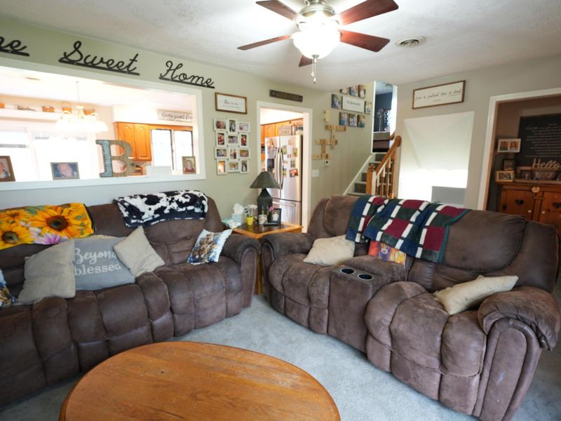 533 W Main Street , Leesburg, OH 45135 Photo 9
