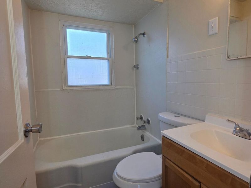 2569 Lexington Avenue , Columbus, OH 43211 Photo 7