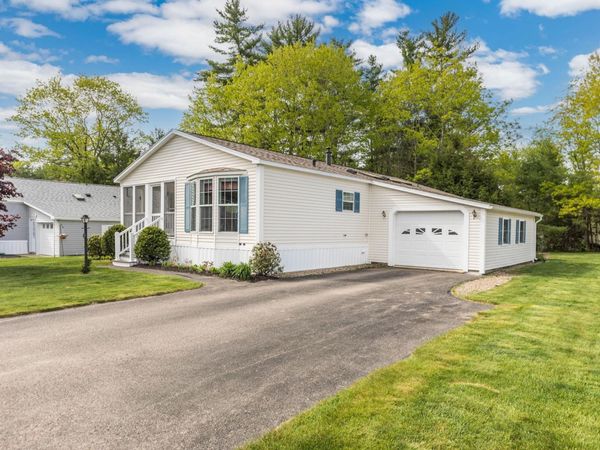 27 Watercress Drive, Rochester, NH 03868