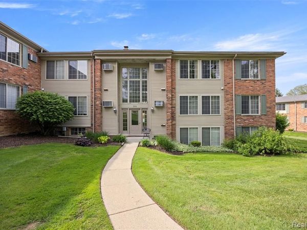 500 Romeo, Rochester, MI 48307