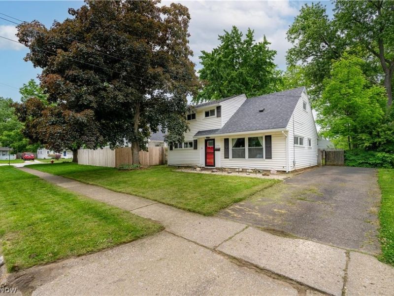 1151 Ruth Avenue , Cuyahoga Falls, OH 44221 Photo 2
