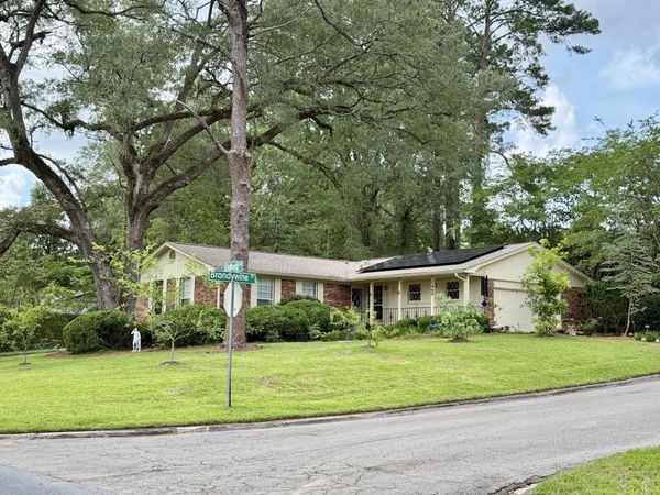 1445 Oldfield Drive , Tallahassee, FL 32308