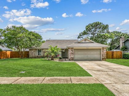 9409 Victoria Lane Navarre, FL 32566