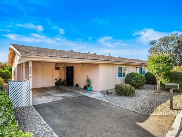1896 Fairway Park , Unit A, Escondido, CA 92026