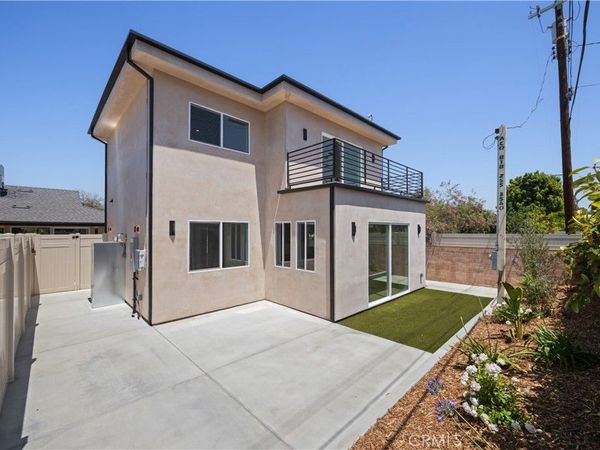 10051 Amestoy Avenue , Northridge, CA 91325
