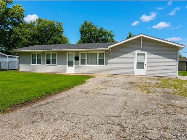 5418 Sterling Avenue , Alorton, IL 62207