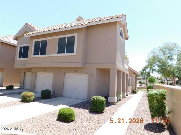 1633 E LAKESIDE Drive, Unit 122, Gilbert, AZ 85234