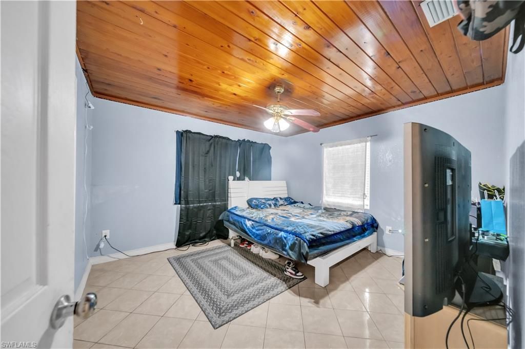 422 Bellair Rd , Fort Myers, FL 33905 Photo