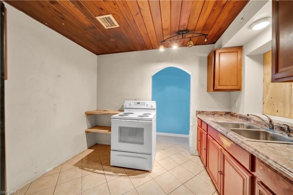 422 Bellair Rd , Fort Myers, FL 33905 Photo