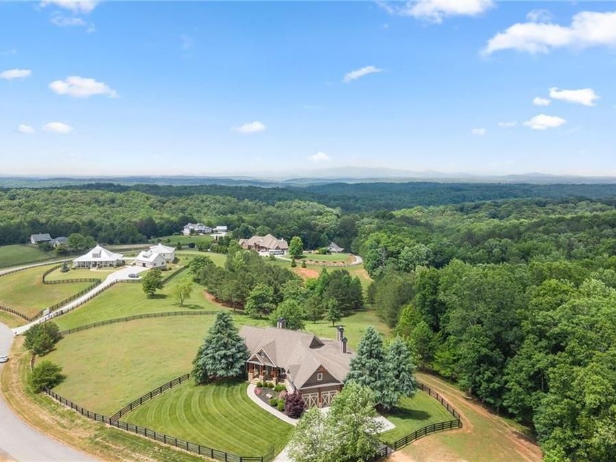 Property Image 100
