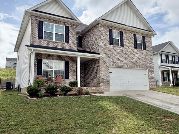 8221 Zodiac Lane, Powell, TN 37849