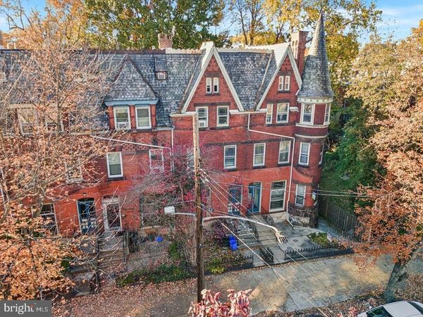 322 S 42ND STREET, PHILADELPHIA, PA 19104