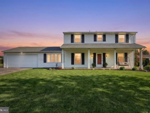 2553 MANOR ROAD , YORK, PA 17408