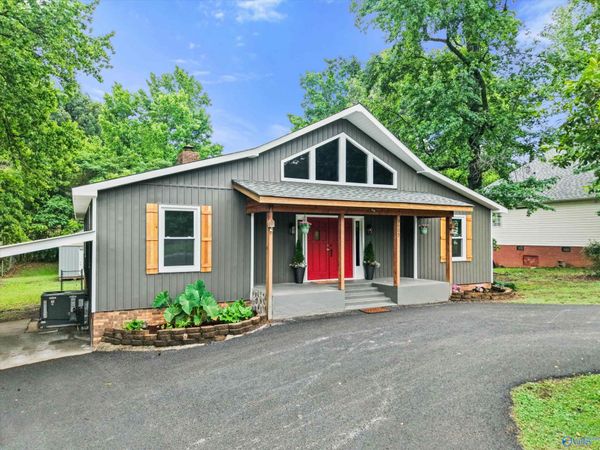 3405 Country Club Circle, Guntersville, AL 35976