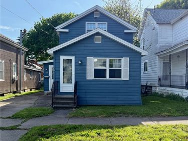 242 W 8th Street, Oswego, NY 13126