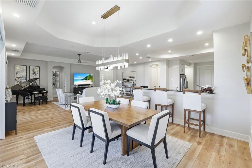 588 Avellino Isles Cir, Unit 20101, Naples, FL 34119 Photo