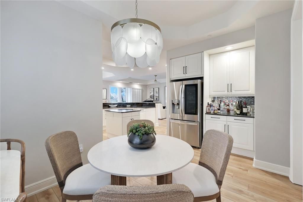 588 Avellino Isles Cir, Unit 20101, Naples, FL 34119 Photo