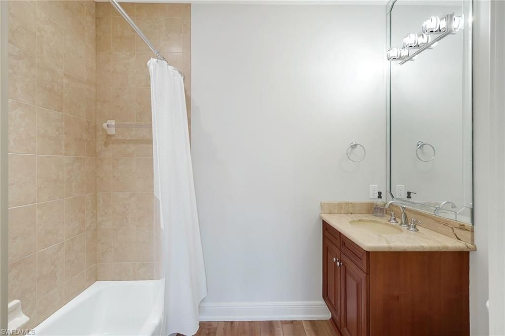 588 Avellino Isles Cir, Unit 20101, Naples, FL 34119 Photo
