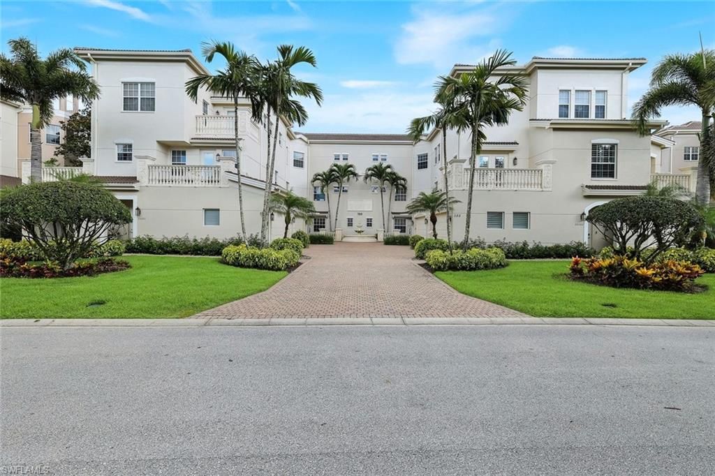 588 Avellino Isles Cir, Unit 20101, Naples, FL 34119 Photo