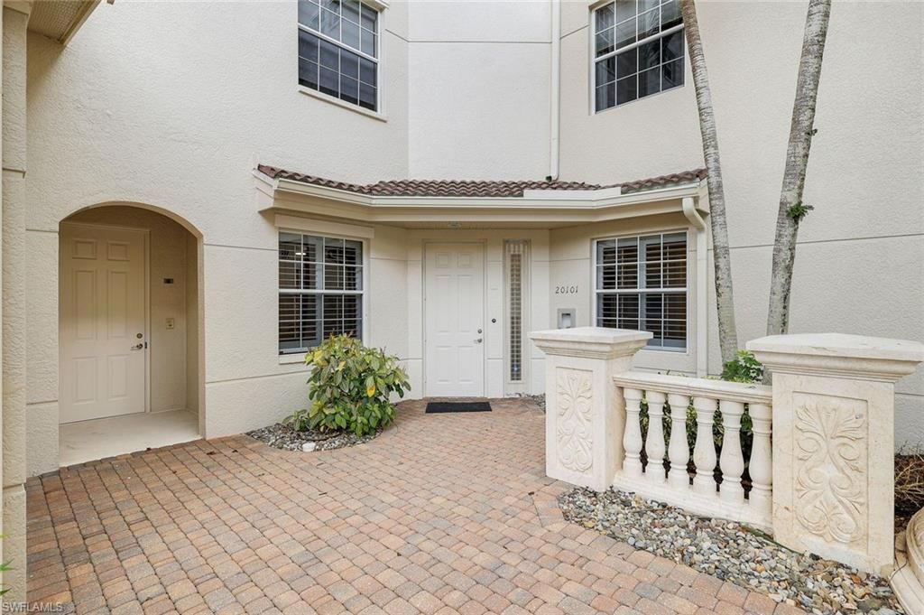 588 Avellino Isles Cir, Unit 20101, Naples, FL 34119 Photo