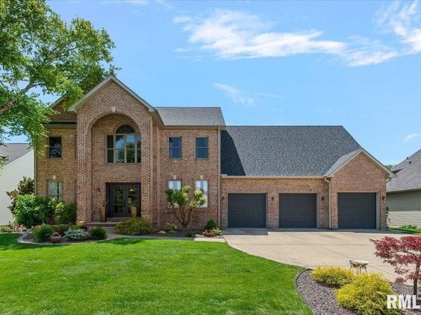1104 Jemi Lane, Chatham, IL 62629