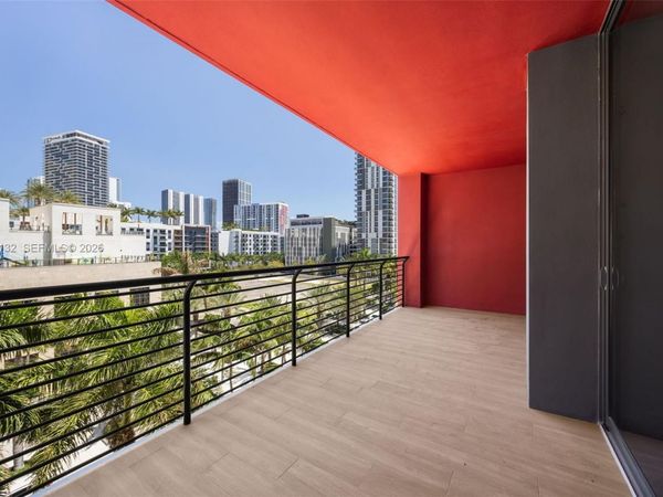 90 NE 32nd St , Unit 504, Miami, FL 33127