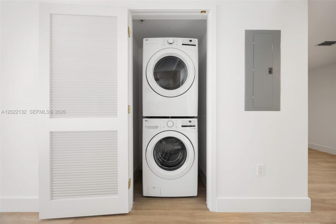 90 NE 32nd St , Unit 504, Miami, FL 33127 Photo