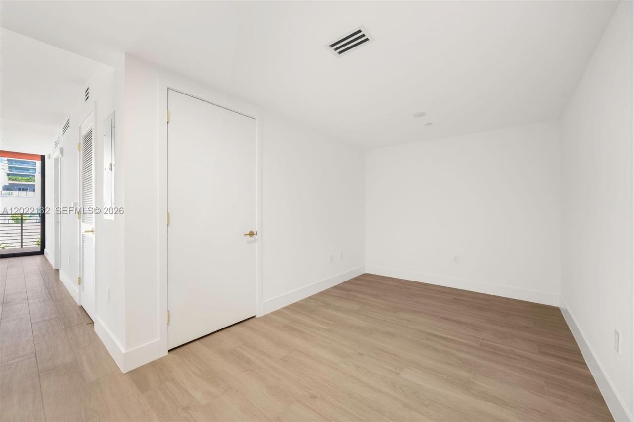 90 NE 32nd St , Unit 504, Miami, FL 33127 Photo