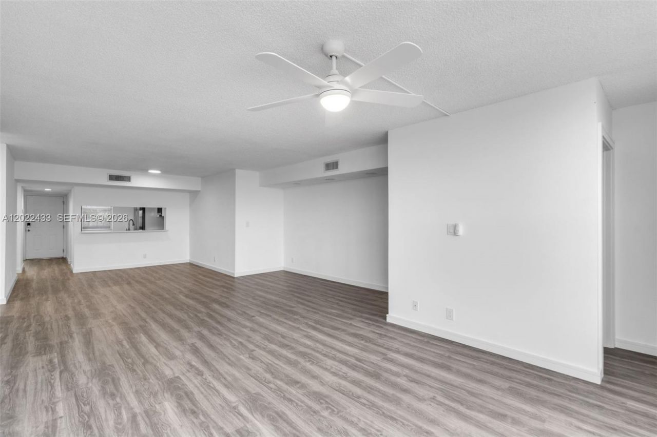 2767 Carambola Cir S, Unit 402, Coconut Creek, FL 33066 Photo