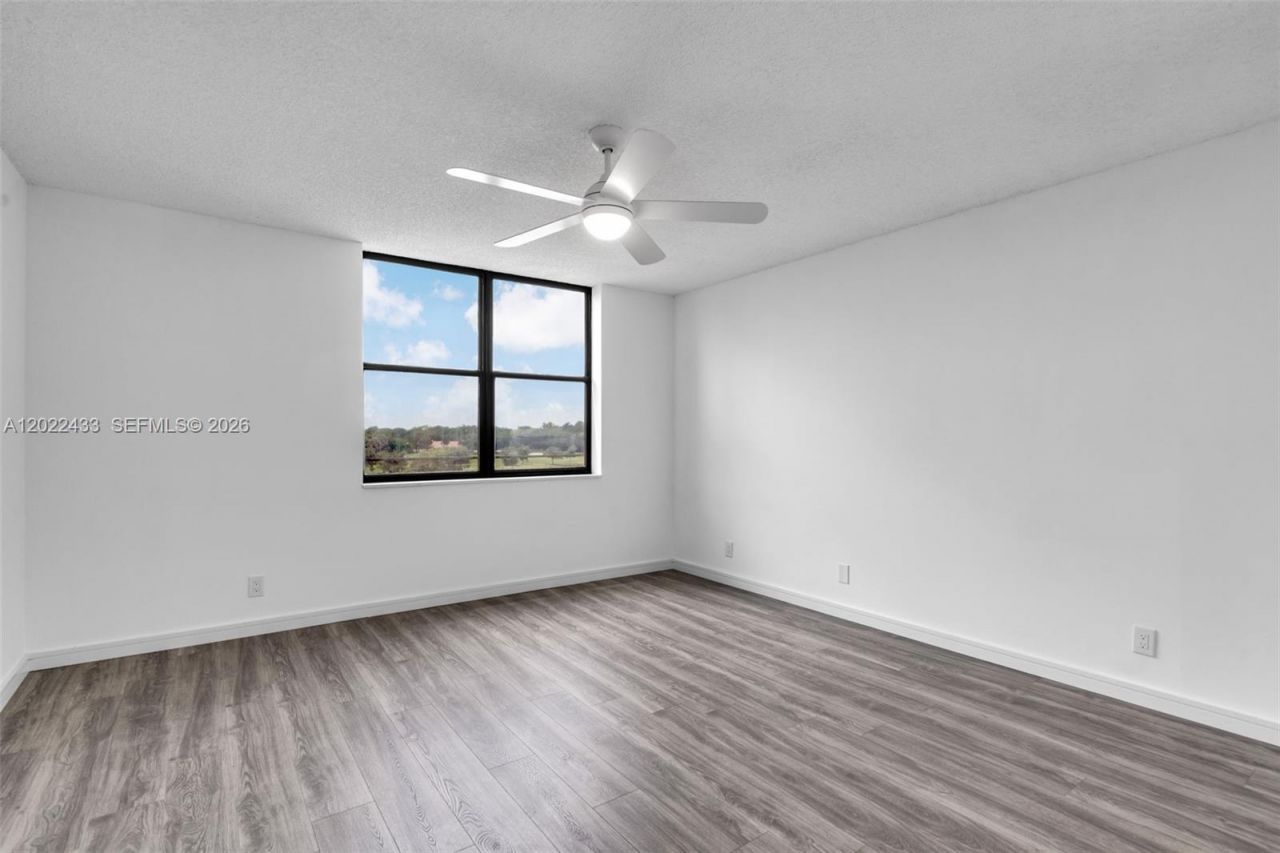 2767 Carambola Cir S, Unit 402, Coconut Creek, FL 33066 Photo