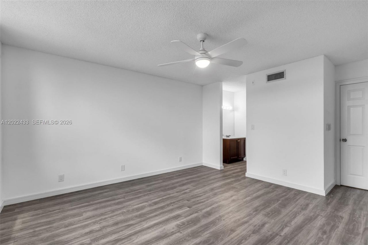2767 Carambola Cir S, Unit 402, Coconut Creek, FL 33066 Photo