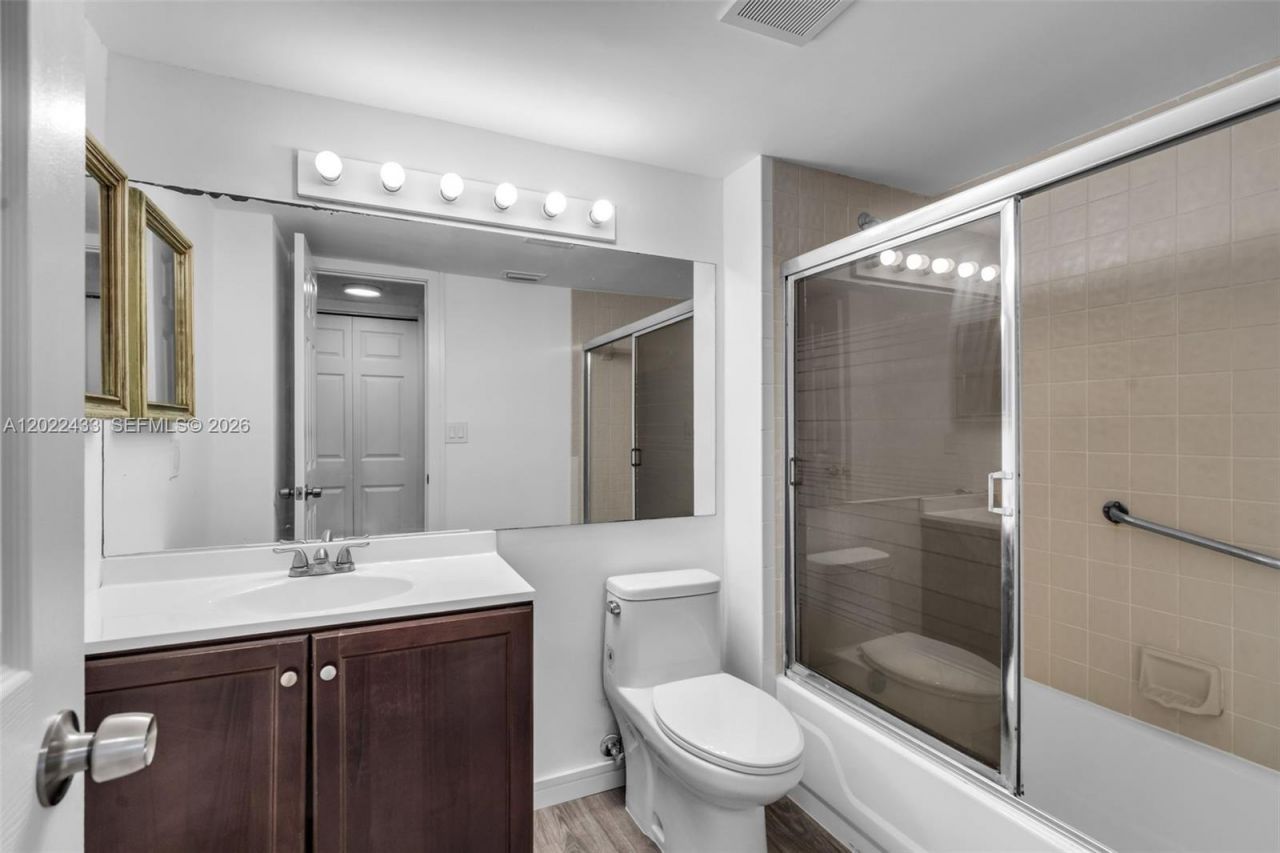 2767 Carambola Cir S, Unit 402, Coconut Creek, FL 33066 Photo