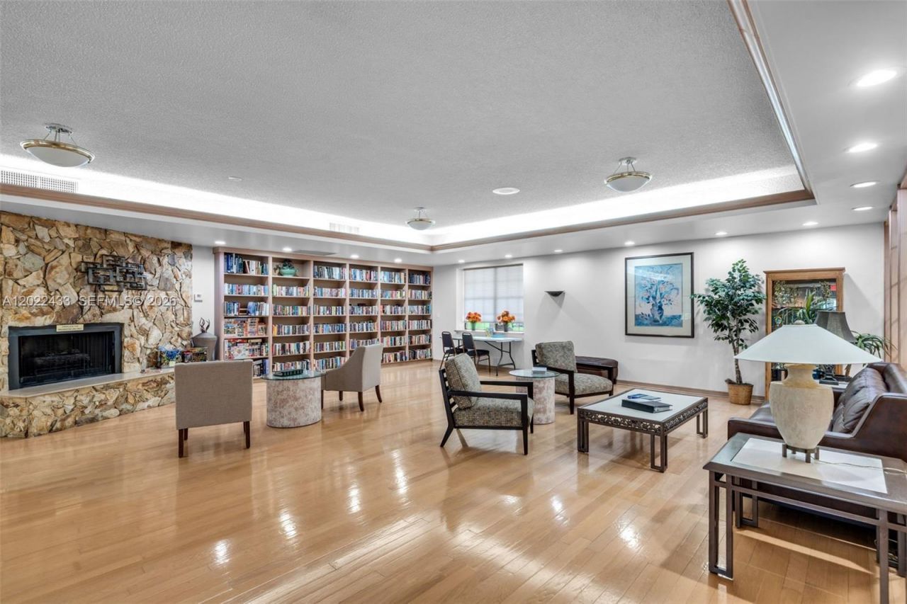 2767 Carambola Cir S, Unit 402, Coconut Creek, FL 33066 Photo