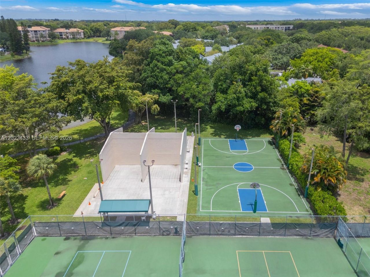 2767 Carambola Cir S, Unit 402, Coconut Creek, FL 33066 Photo