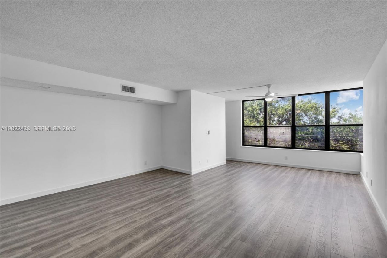 2767 Carambola Cir S, Unit 402, Coconut Creek, FL 33066 Photo