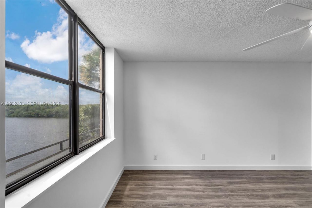 2767 Carambola Cir S, Unit 402, Coconut Creek, FL 33066 Photo