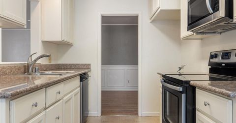 253 E Canterbury Dr, Stockton, CA 95207 Photo