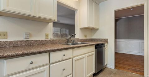 253 E Canterbury Dr, Stockton, CA 95207 Photo