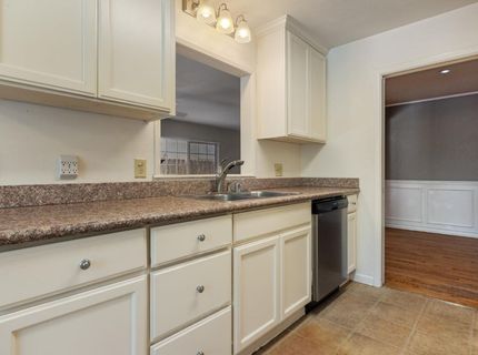 253 E Canterbury Dr, Stockton, CA 95207 Photo